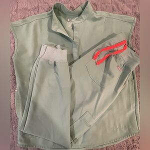 Figs Jogger TWO PIECE Set - Size [XS] - $60 (Original Price $86)